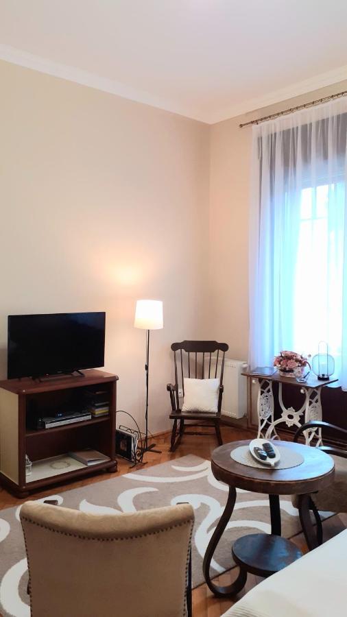 Ekszerdoboz Apartman Eger Apartment Ngoại thất bức ảnh